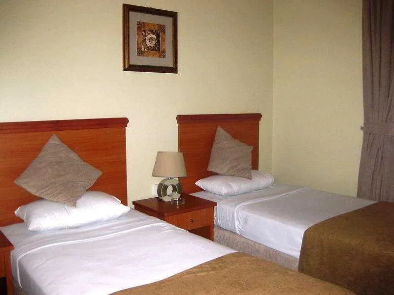 Al Shams Plaza Hotel Apartments Dubai 3*,