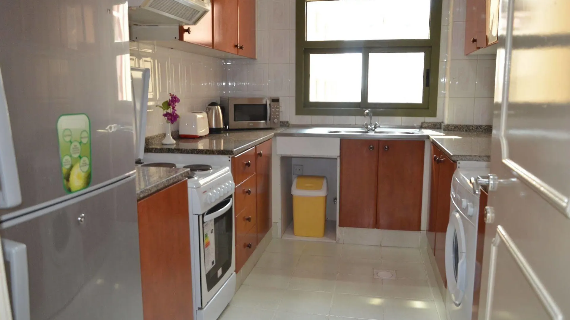 Al Shams Plaza Hotel Apartments Dubai
