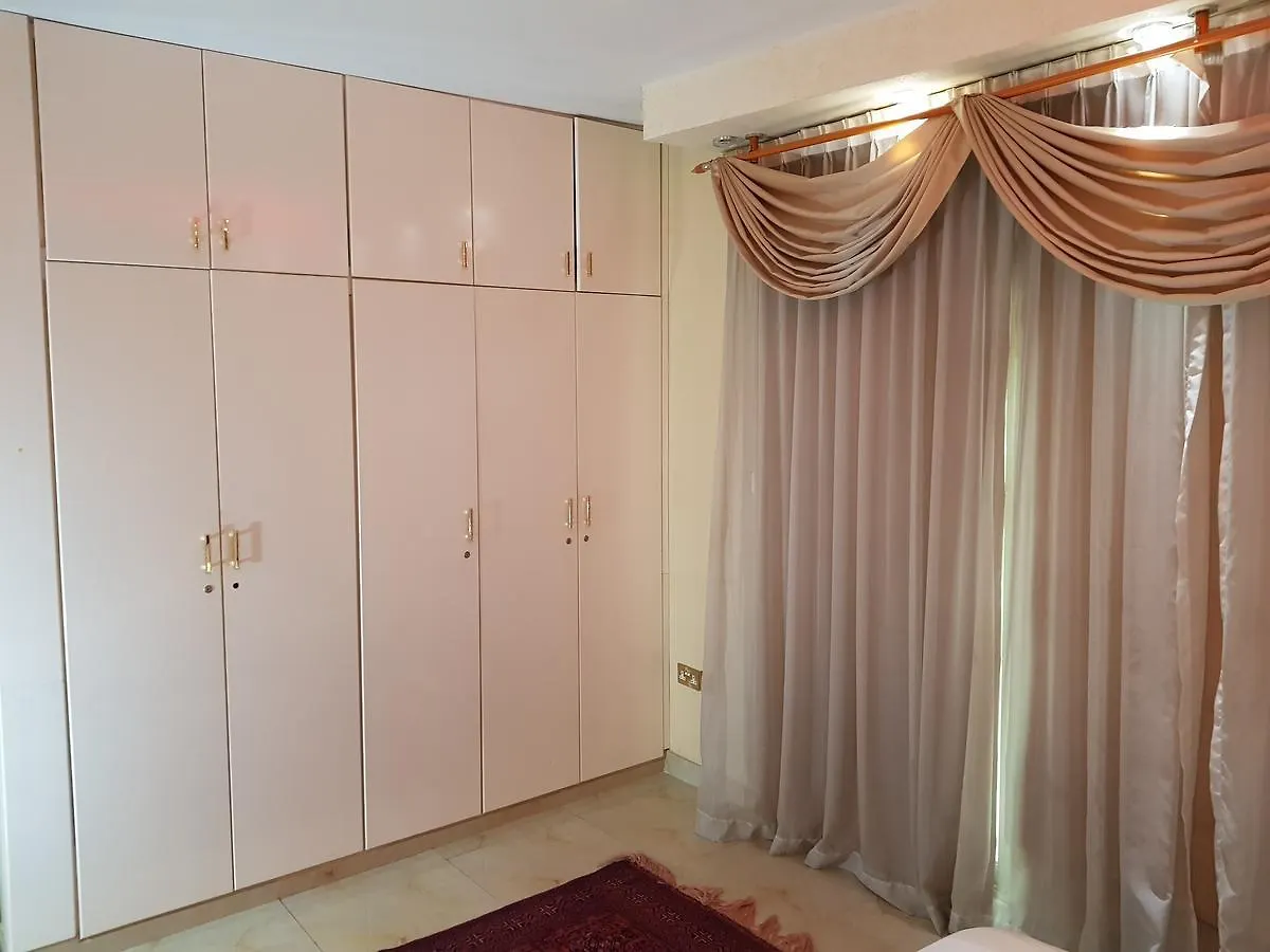 Al Shams Plaza Hotel Apartments Dubaj 3*,  Spojené arabské emiráty