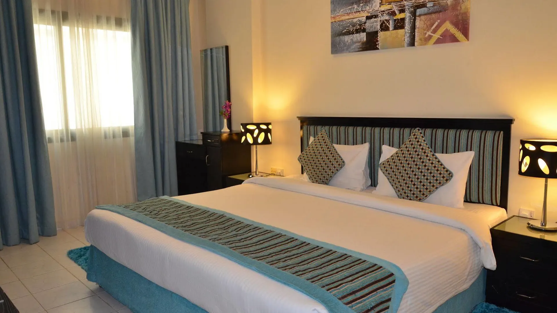 Al Shams Plaza Hotel Apartments Dubaj Aparthotel